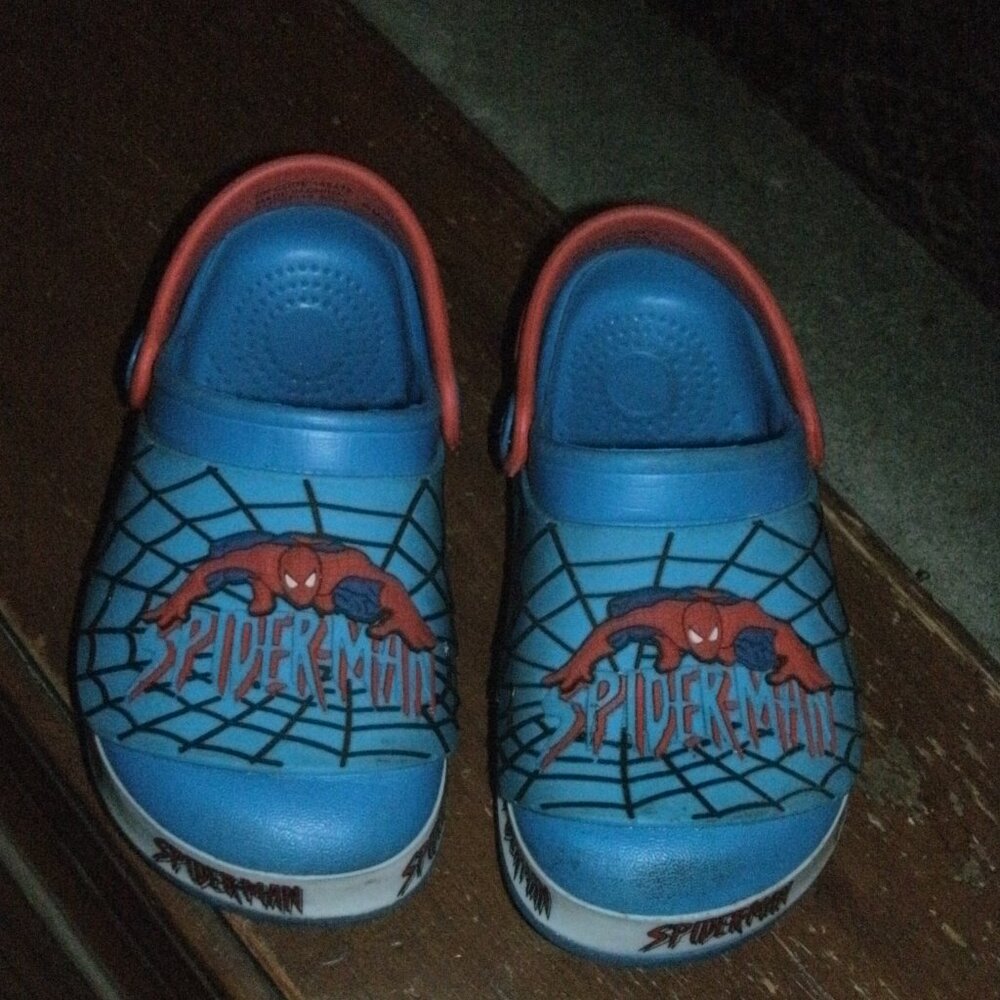 Marvel Spiderman Graphic Blue & Red Clogs Slip-On Croc Like Sandals Toddler 8